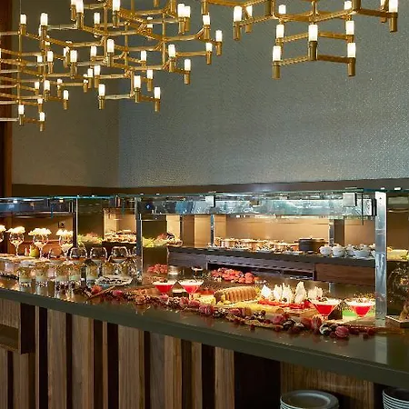 Maestral & Casino Hotel 5*