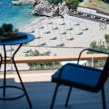 Maestral & Casino Hotel 5*