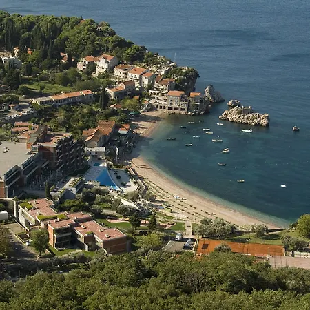 Hotel Maestral & Casino