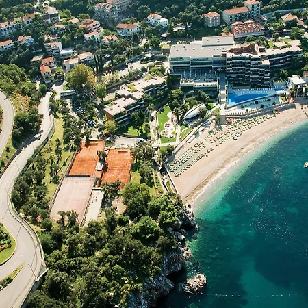 Maestral & Casino