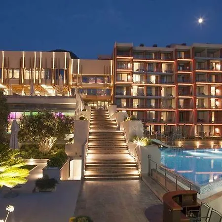 Maestral & Casino 5*
